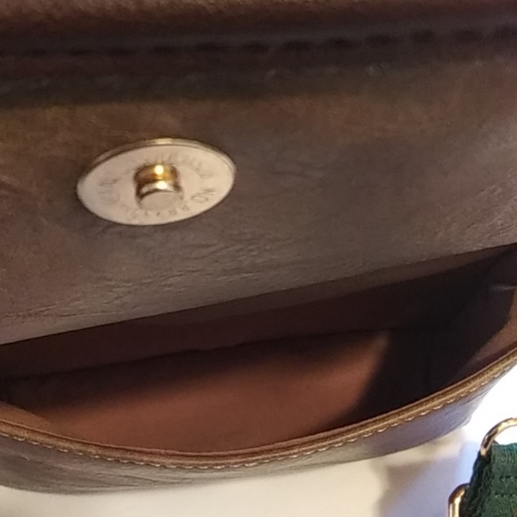 HANDBAG REPUBLIC VEGAN CROSSBODY BAG - Picture 4 of 8